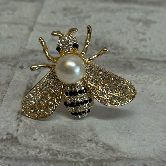 Jewelry - BUMBLEBEE pin brooch gold tone pearl rhinestone faux diamond
